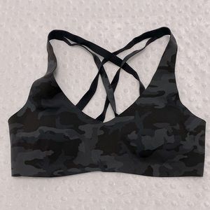 Lululemon Enlite Bra (size 6)